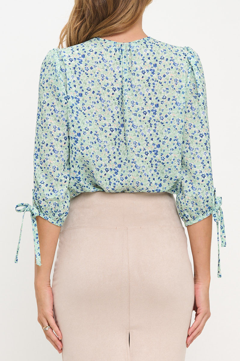 Ditsy Floral Print V neck Top